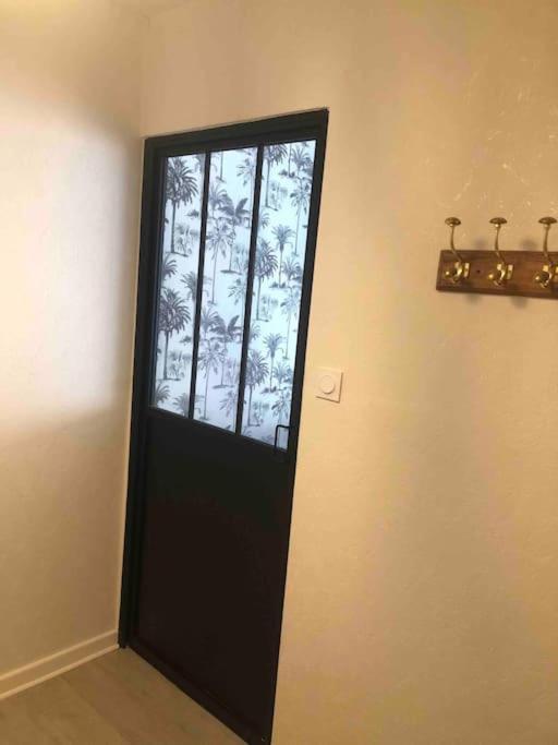 Appartement Vue Mer Au Lavandou Льо Лаванду Екстериор снимка