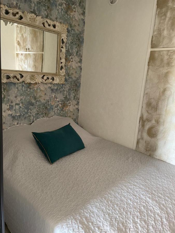 Appartement Vue Mer Au Lavandou Льо Лаванду Екстериор снимка