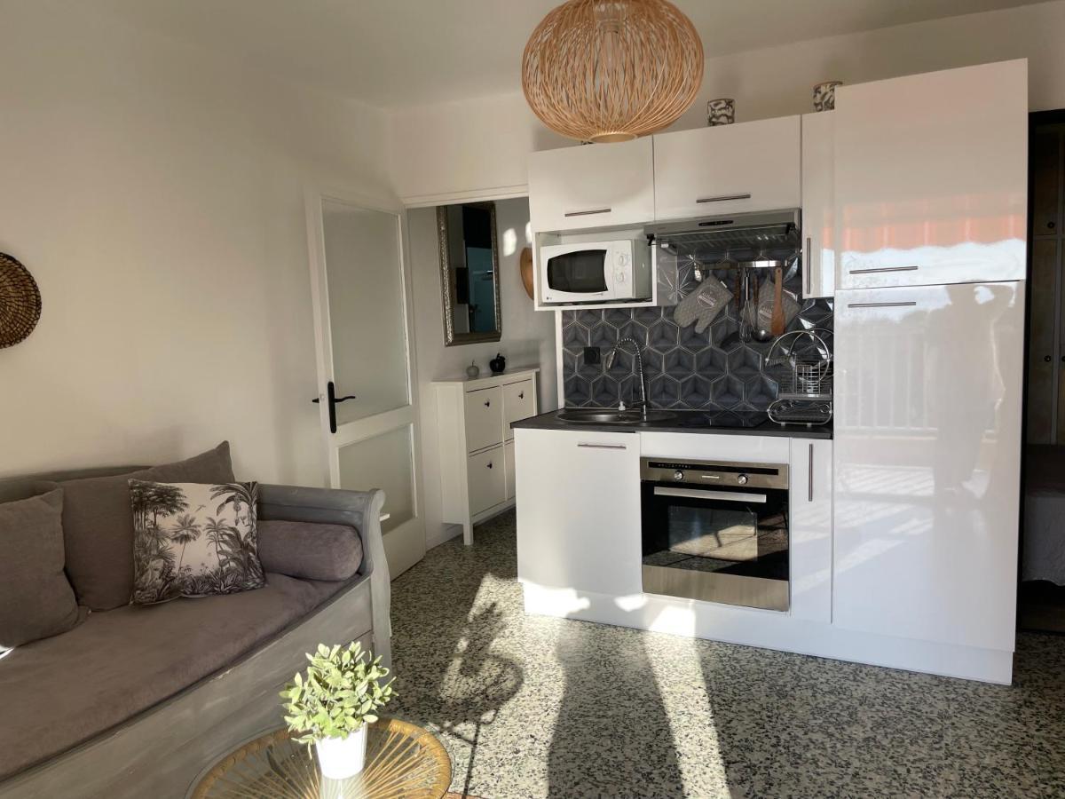Appartement Vue Mer Au Lavandou Льо Лаванду Екстериор снимка