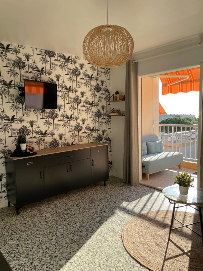 Appartement Vue Mer Au Lavandou Льо Лаванду Екстериор снимка